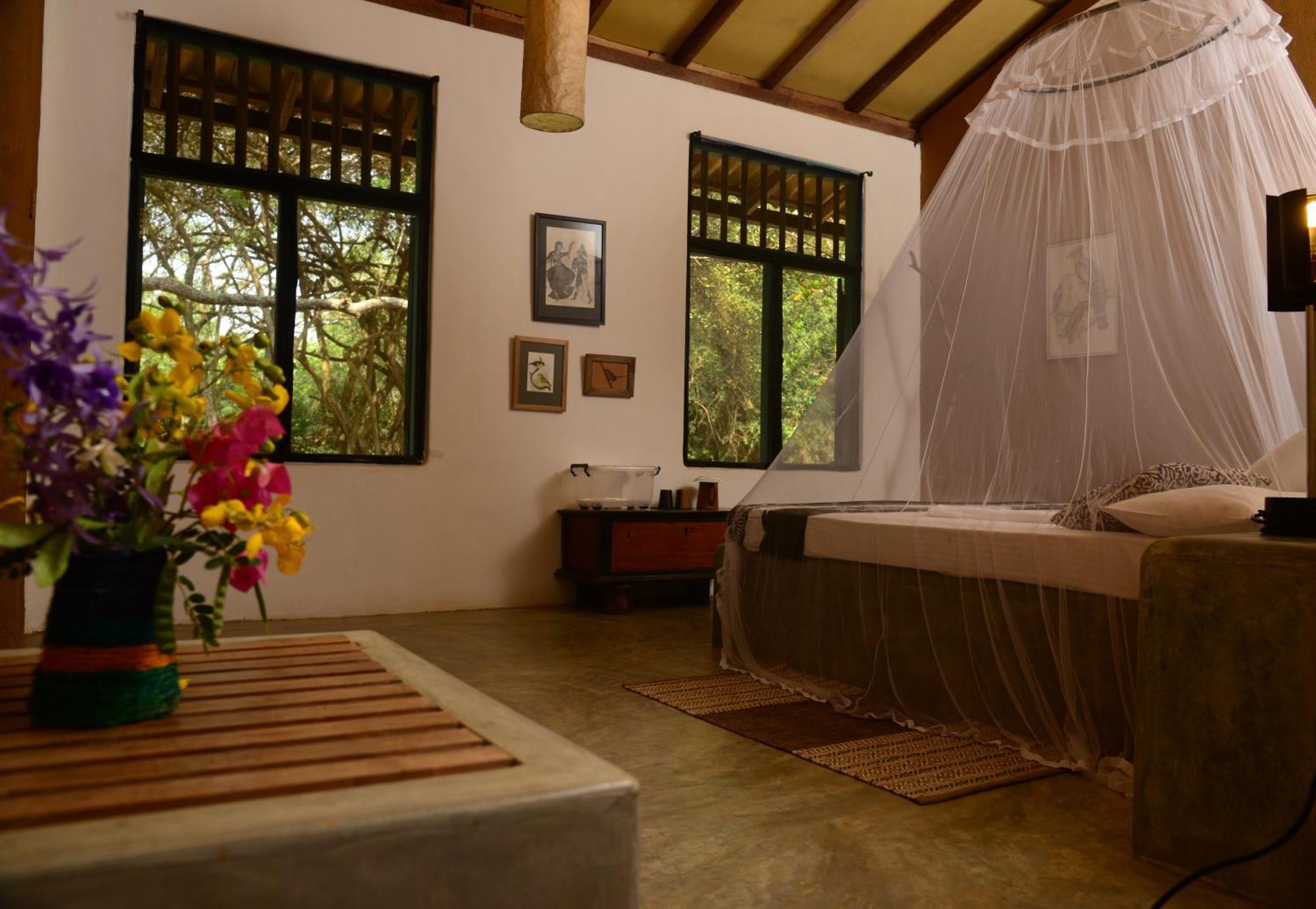 Back Of Beyond - Wellness Retreat Villa Тангале Стая снимка